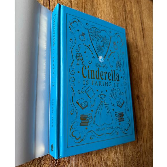 Fabled Co Special Signed Edition Cinderella Is Faking It By Dilan Dyer - Picture 7 of 11